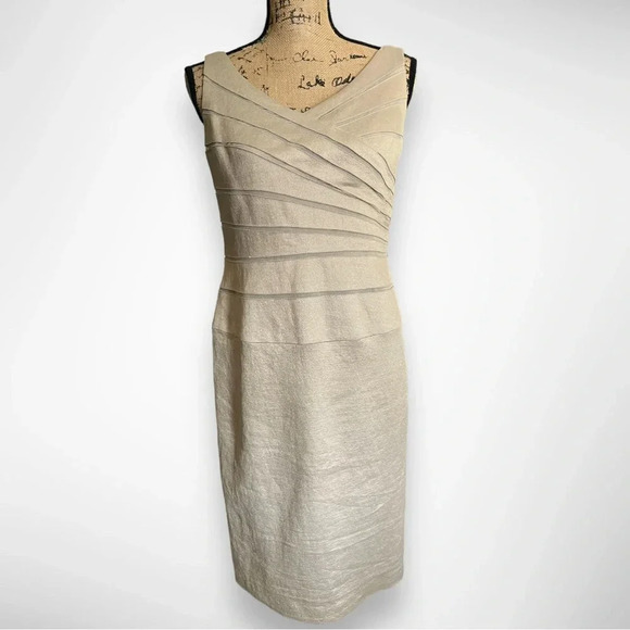 Ignite Evenings By Carol Lin Dresses & Skirts - IGNITE EVENINGS BY CAROL LIN Champagne Sleevless Body Con Dress‎ Size 8 | EUC